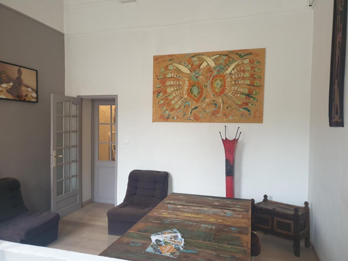 לאמבסק Charmant Appartement Coeur Village Provencal מראה חיצוני תמונה